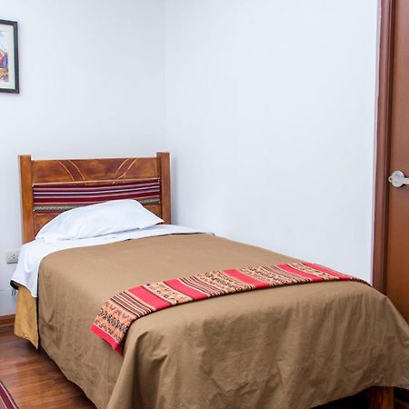 Hotel & Bungalows Villa Valencia Huaraz  Quarto foto